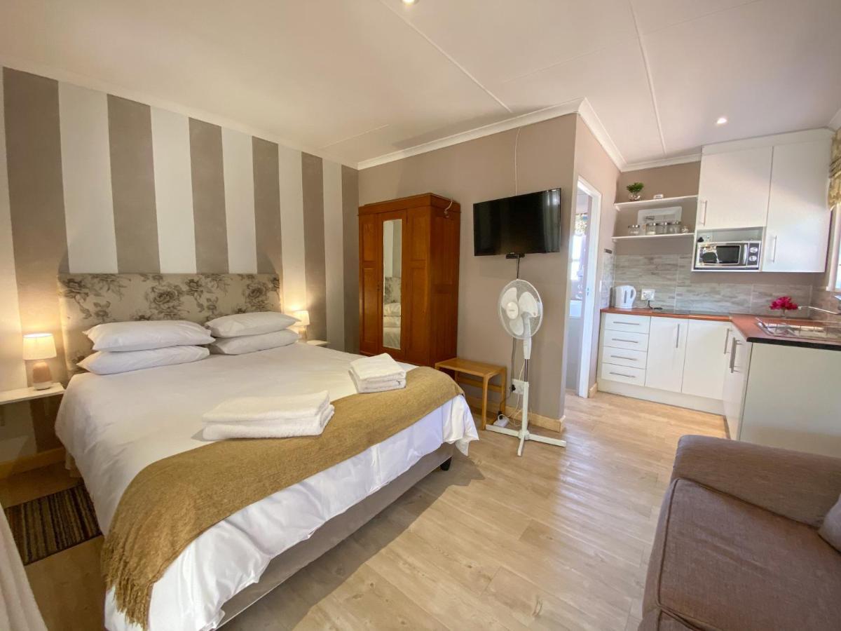 Gasteria Grange Guest House Calitzdorp Bagian luar foto
