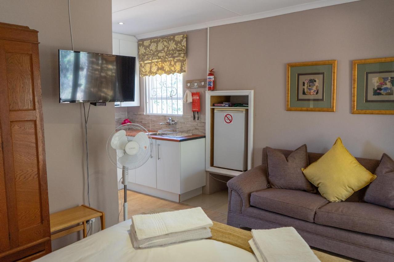 Gasteria Grange Guest House Calitzdorp Bagian luar foto